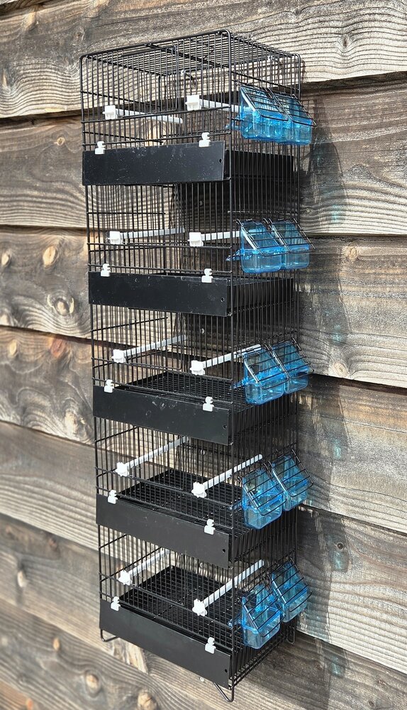 Zwarte stapelkooi 5-delig 104x31x20 cm (hxbxd) met ijzeren voorklep laden en bodemroosters