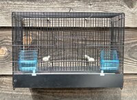 Zwarte stalen broedkooi 1-delig 32x45x25 cm (hxbxd) met ijzeren voorklep plastic lade en bodemrooster